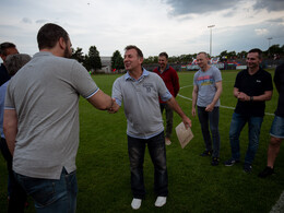 Győztes ünnep a Bányász-stadionban, fotó: Gergely Szilárd