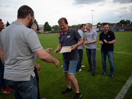 Győztes ünnep a Bányász-stadionban, fotó: Gergely Szilárd