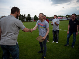 Győztes ünnep a Bányász-stadionban, fotó: Gergely Szilárd