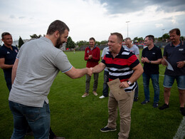 Győztes ünnep a Bányász-stadionban, fotó: Gergely Szilárd