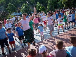 Néptánc flashmob az Erzsébet téren, fotó: Gergely Szilárd