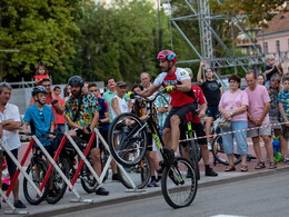 Kerékpáros látványbemutatókkal folytatódott a Giro-váró fesztivál, fotó: Gergely Szilárd