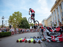 Kerékpáros látványbemutatókkal folytatódott a Giro-váró fesztivál, fotó: Gergely Szilárd