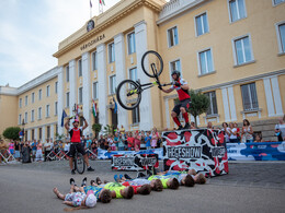 Kerékpáros látványbemutatókkal folytatódott a Giro-váró fesztivál, fotó: Gergely Szilárd