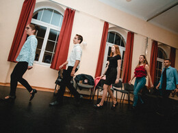 Táncoló fiatalok a Móriczban, fotó: Jancsi László