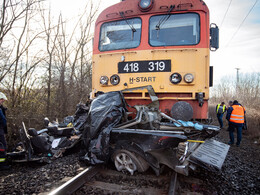 Meghalt egy ember, aki autójával vonattal ütközött Nagykanizsán, fotó: Gergely Szilárd