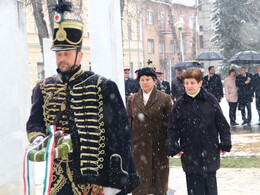 Főhajtás a kommunizmus áldozatai előtt , fotó: Bakonyi Erzsébet