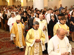 Bérmálkozás a Felsőtemplomban, fotó: Bakonyi Erzsébet