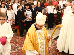 Bérmálkozás a Felsőtemplomban, fotó: Bakonyi Erzsébet