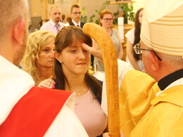 Bérmálkozás a Felsőtemplomban, fotó: Bakonyi Erzsébet