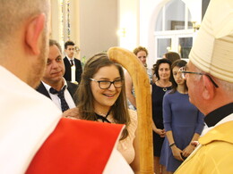 Bérmálkozás a Felsőtemplomban, fotó: Bakonyi Erzsébet