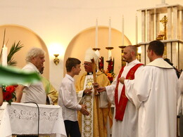 Bérmálkozás a Felsőtemplomban, fotó: Bakonyi Erzsébet