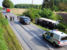 Hármas karambol a 74-es főúton, fotó: Gergely Szilárd