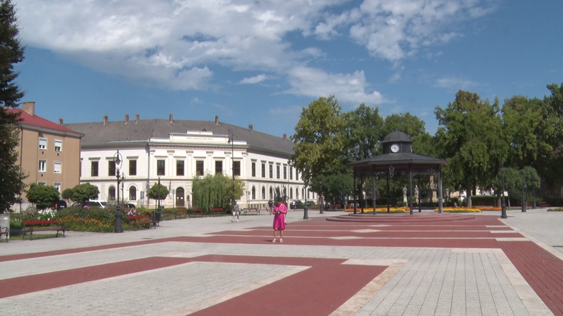 tér