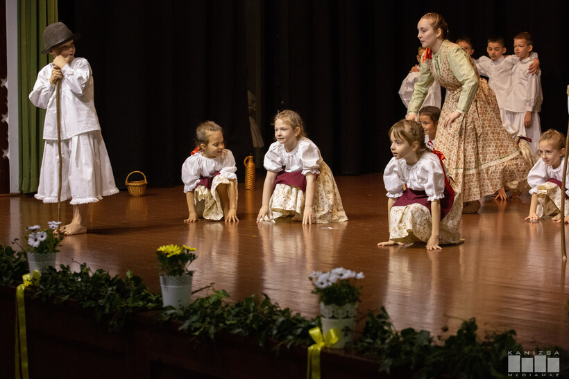 Pintyőke Népi Gyermekjáték