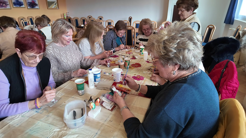 Napraforgó Szenior Örömklub