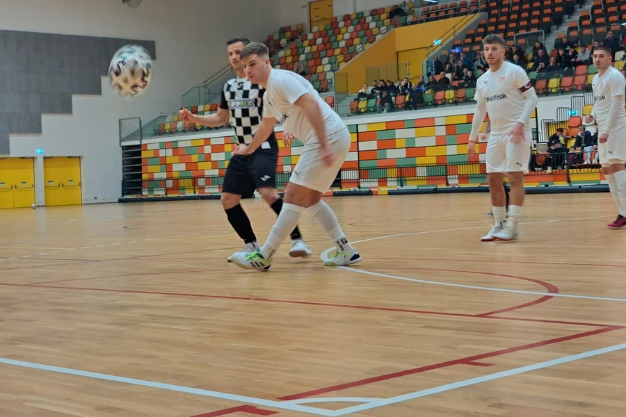 A pécsi futsalosok listavezetőként távozhattak Kanizsáról