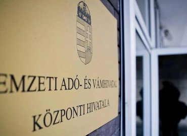 Még több adózónak készít szja-bevallási tervezetet a NAV