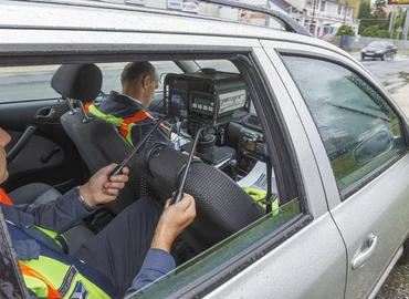 Rendőrség: a sebességellenőrzés előzetes bejelentés nélkül is törvényes