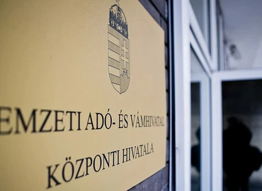 Tovább csökken az adó-adminisztráció; mostantól automatikusan vehető igénybe az adókedvezmény 