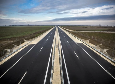 Befejeződött az M7-es autópálya Siófok környéki felújításának második üteme