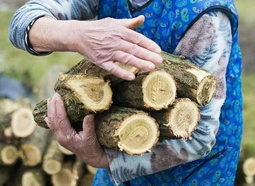 Több mint 2300 település nyert a tüzelőanyag-pályázaton