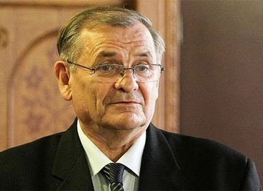 Lezsák: a jó családbarát programokat ismertté kell tenni az egész Kárpát-medencében