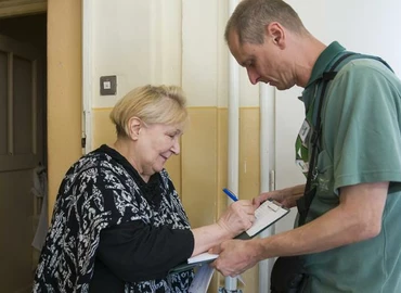 Nyugdíjszakértő: kétszer kapnak pluszpénzt a nyugdíjasok novemberben 