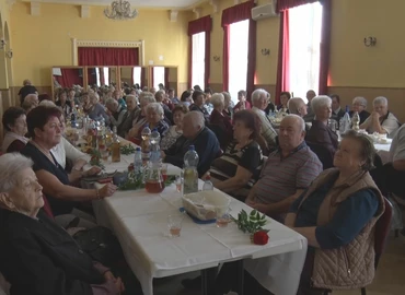 Megünnepelte az idősek napját a MOL Bányász Nyugdíjas Klub