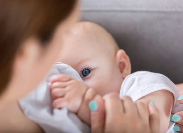 Az anyatejjel megelőzhető lehet a kisgyermekkorban kialakuló tejfehérje-allergia