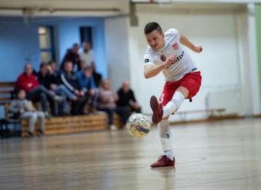 Győztes futsalrangadó