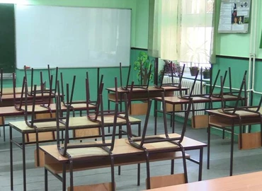 Koronavírus - A tanulók hétfőtől nem mehetnek iskolába, tíz akciócsoport állt fel