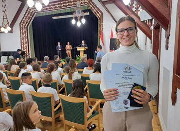 Orbán Flóra az asztaliteniszezőknél érdemelt ki elismerést a városi sportünnepségen