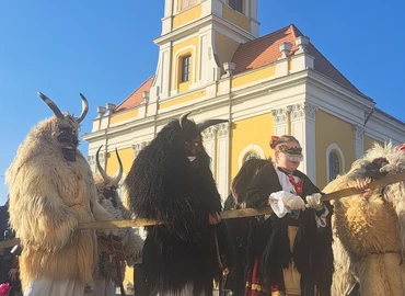 Idén is Kiskanizsáról indultak az Erzsébet térra a mohácsi busók a dél-zalai látogatásuk alkalmával