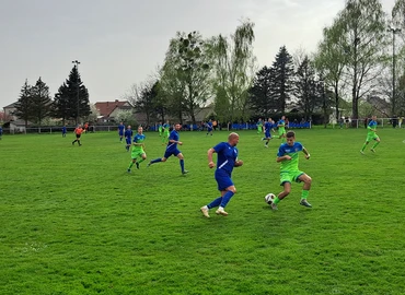 Kéztörés miatt majd' fél órán át állt a Sáska mérkőzése
