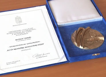 rendőr