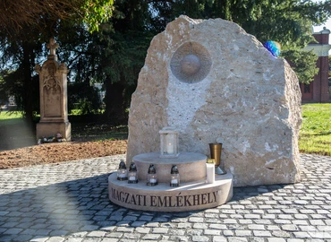 emlékhely avatás