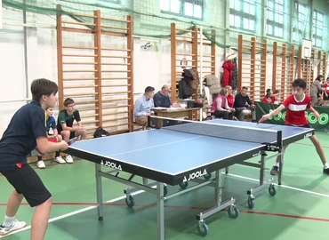 asztalitenisz