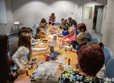 halis istván városi könyvtár