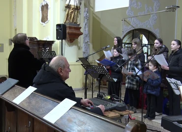 Adventi zenés áhítat