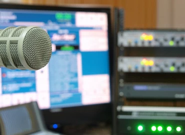 Nagykanizsai rádiós frekvenciára pályázik a Karc FM és a Katolikus Rádió