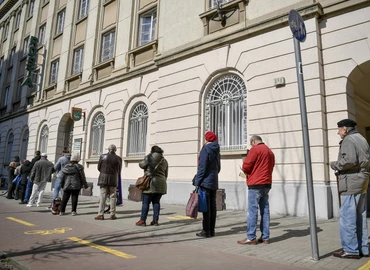 Enyhültek egyes járványügyi intézkedések a postákon