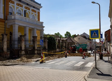 Elkezdődött az E.ON beruházása a belvárosban