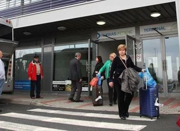 Állami szerepvállalással működik tovább a sármelléki repülőtér
