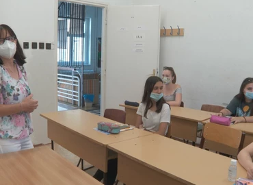 Nem egyszerű a járványügyi szabályok betartása az iskolákban