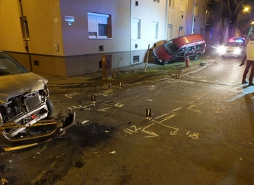 Ketten könnyebben megsérültek a Batthyány utcai balesetben