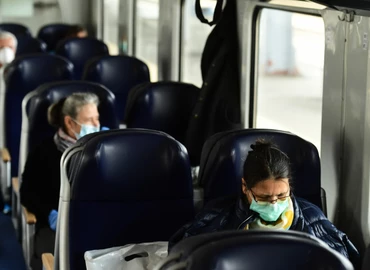 Nem viccel a MÁV-Start és a Volánbusz: szeptember 15-től leszállítják, akin nincs maszk