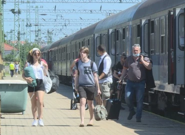 Vonatpótló buszok járnak a héten Balatonszentgyörgy és Nagykanizsa között