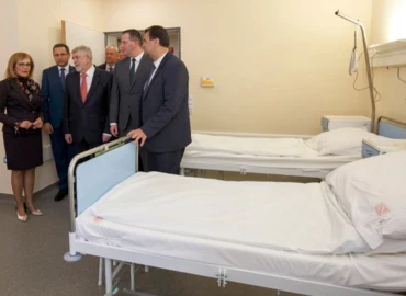 Kínából is hamarabb reagáltak a lélegeztetőgépek hibájára, mint a zalaegerszegi kórházból