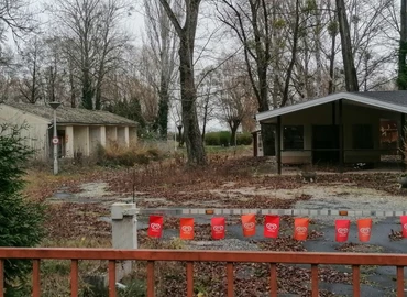 Tiltakoznak Keszthelyen, lerombolná a tájat egy gigalakópark a Balaton partján 